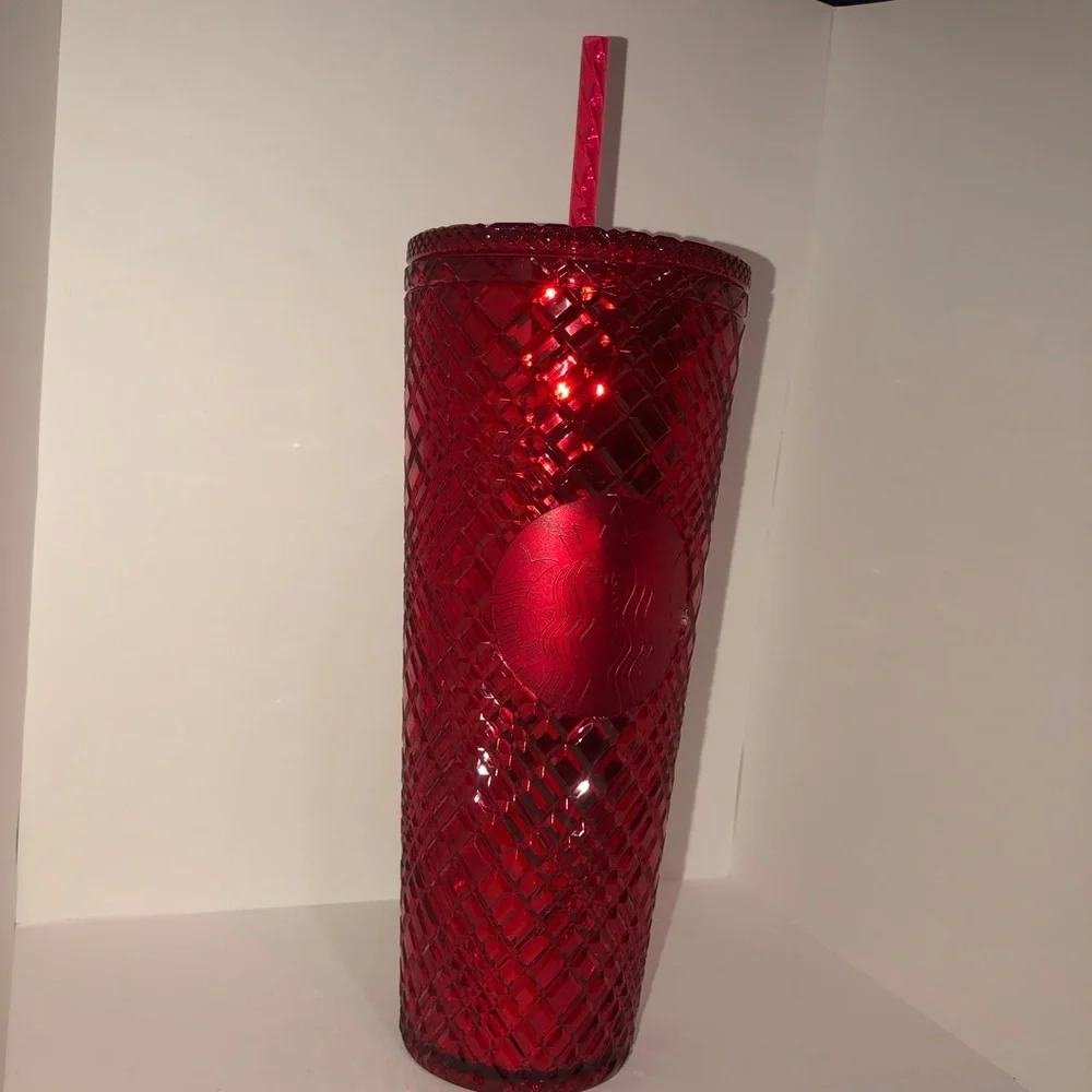 Starbucks Winter 2021 Collection Red Grid Cold Cup - Picture 3 of 4